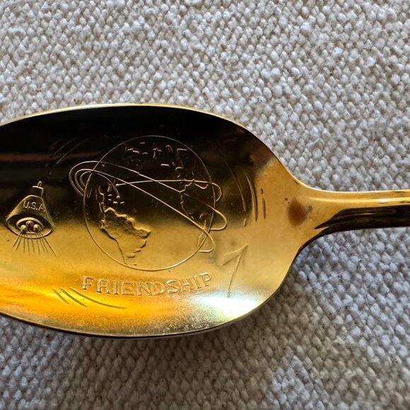 VINTAGE '89 John F. Kennedy FRIENDSHIP SOUVENIR SPOON Rogers 6" - Picture 2 of 7